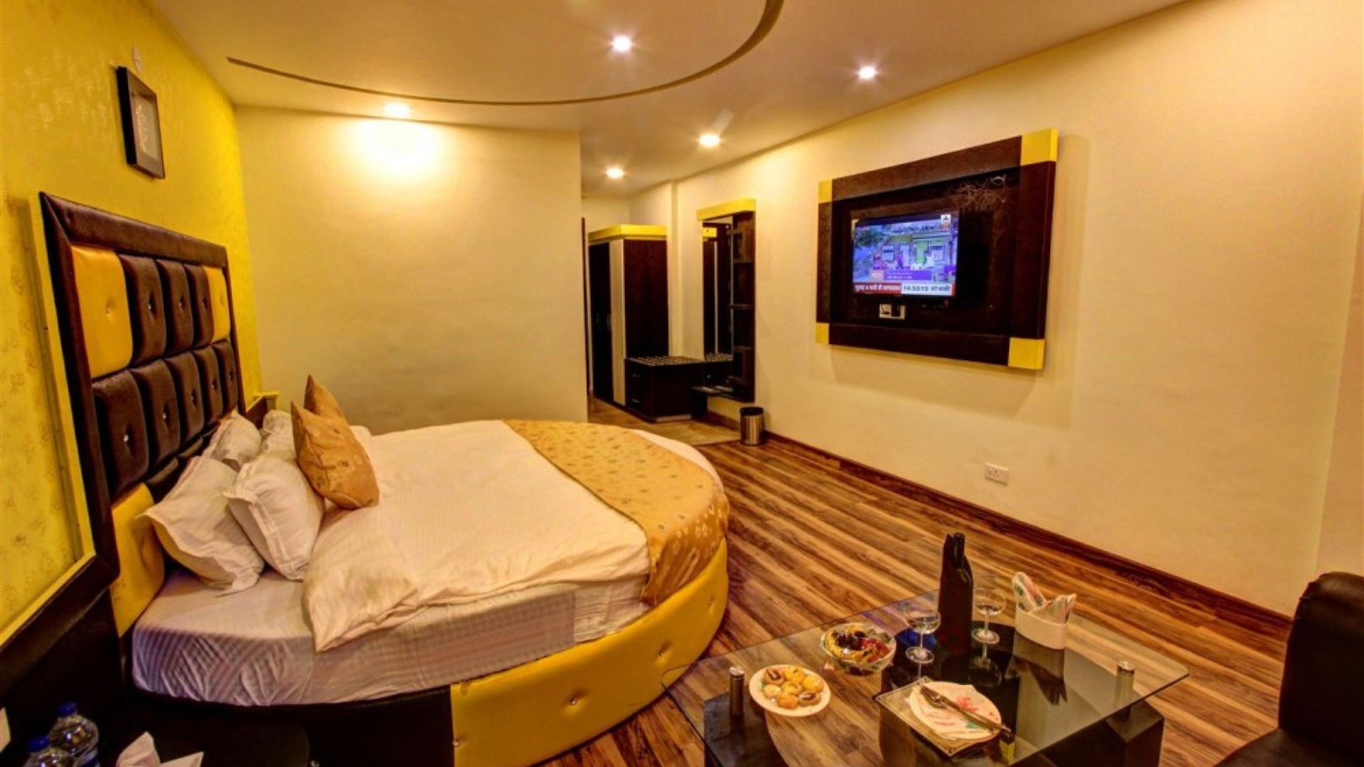 moniker resort room7
