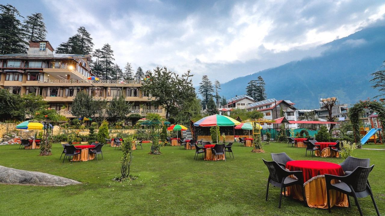 Snow Valley Resort Manali3