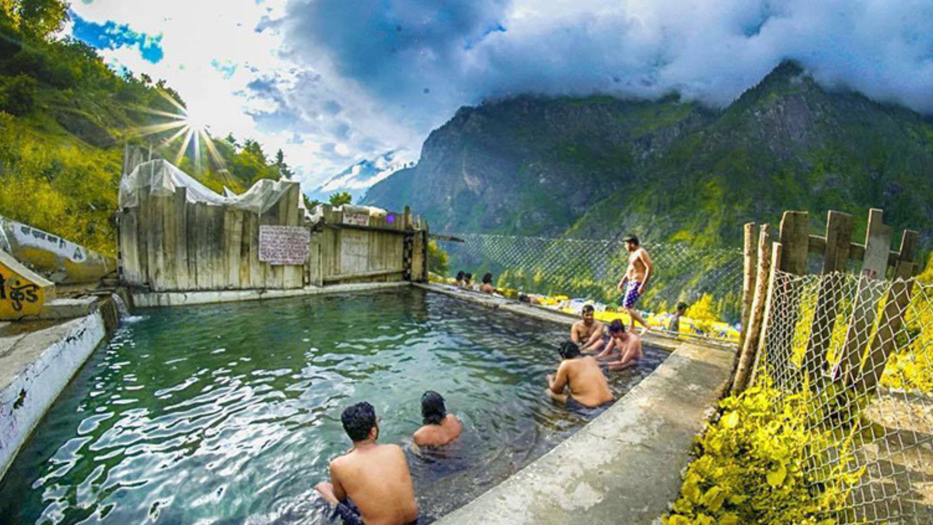 kasol kheerganga tour package